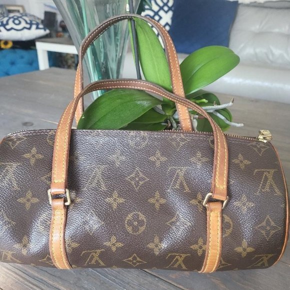 Authentic Louis Vuitton handbag - Picture 2 of 3
